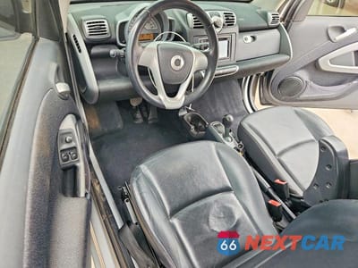 Zdjęcie 8 z 13 samochodu: 2009 SMART FORTWO PURE VIN:WMEEJ31X59K228367 - miniatura