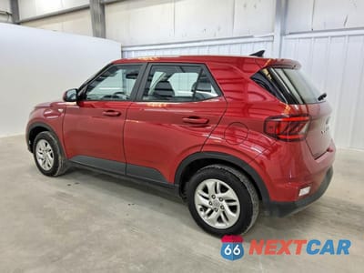 Drugie zdjęcie samochodu z przodu: 2021 HYUNDAI VENUE SE VIN:KMHRB8A31MU081769 - miniatura