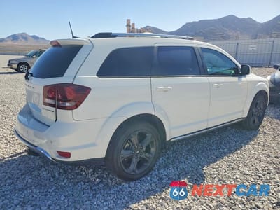 Trzecie zdjęcie samochodu z tyłu: 2020 DODGE JOURNEY CROSSROAD VIN:3C4PDCGB4LT264244 - miniatura