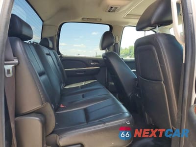 Zdjęcie 10 z 12 samochodu: 2014 GMC SIERRA C2500 SLT VIN:1GT111CG0EF173330 - miniatura