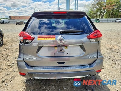 Zdjęcie 6 z 13 samochodu: 2018 NISSAN ROGUE SV VIN:KNMAT2MV8JP563612 - miniatura