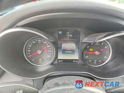 Zdjęcie 9 z 12 samochodu: 2017 MERCEDES-BENZ C 300 VIN:55SWF4JB8HU188603 - miniatura
