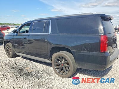 Drugie zdjęcie samochodu z przodu: 2019 CHEVROLET SUBURBAN K1500 LT VIN:1GNSKHKC6KR143937 - miniatura