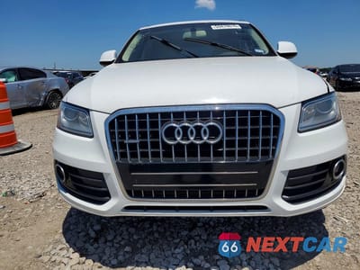 Piąte zdjęcie samochodu w środku: 2017 AUDI Q5 PREMIUM VIN:WA1C2AFP7HA008498 - miniatura