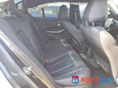 Zdjęcie 10 z 12 samochodu: 2021 BMW 530 VIN:3MW5U9J05M8B50465 - miniatura