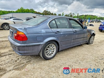 Trzecie zdjęcie samochodu z tyłu: 1999 BMW 328 I VIN:WBAAM5336XKG06574 - miniatura