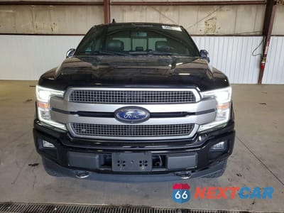 Piąte zdjęcie samochodu w środku: 2018 FORD F150 SUPERCREW VIN:1FTEW1EG2JFA21270 - miniatura
