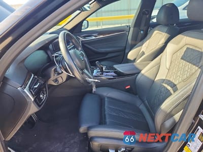 Zdjęcie 7 z 13 samochodu: 2021 BMW 530 I VIN:WBA53BH0XMCF99586 - miniatura