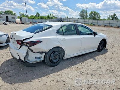 Trzecie zdjęcie samochodu z tyłu: 2024 TOYOTA CAMRY LE VIN:4T1C11AK1RU860880 - miniatura