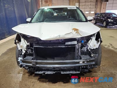 Piąte zdjęcie samochodu w środku: 2025 KIA CARNIVAL LXS VIN:KNDNB5K36S6522877 - miniatura