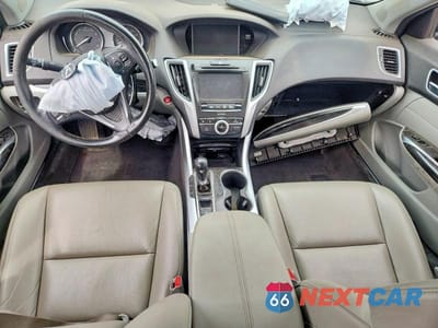 Zdjęcie 8 z 12 samochodu: 2018 ACURA TLX VIN:19UUB1F34JA011440 - miniatura