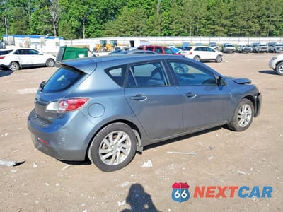 Trzecie zdjęcie samochodu z tyłu: 2012 MAZDA 3 I VIN:JM1BL1L86C1564032 - miniatura