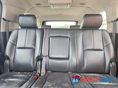 Zdjęcie 10 z 13 samochodu: 2014 CHEVROLET SUBURBAN C1500 LT VIN:1GNSCJE07ER199489 - miniatura