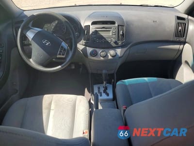 Zdjęcie 8 z 12 samochodu: 2010 HYUNDAI ELANTRA GLS VIN:KMHDU4AD6AU182002 - miniatura