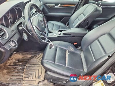 Zdjęcie 7 z 12 samochodu: 2012 MERCEDES-BENZ C 250 4MATIC VIN:WDDGF8FBXCA741295 - miniatura