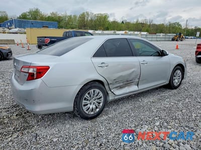 Trzecie zdjęcie samochodu z tyłu: 2014 TOYOTA CAMRY LE VIN:4T4BF1FK1ER409132 - miniatura