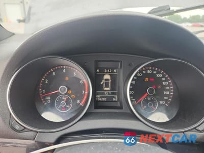 Zdjęcie 9 z 12 samochodu: 2011 VOLKSWAGEN GTI VIN:WVWFV7AJ9BW119838 - miniatura