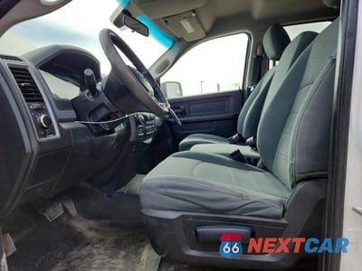 Zdjęcie 7 z 12 samochodu: 2016 RAM 1500 ST VIN:1C6RR7FM1GS146865 - miniatura