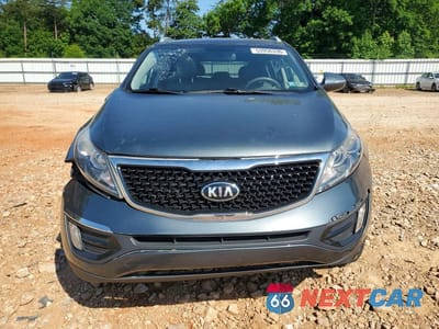 Piąte zdjęcie samochodu w środku: 2014 KIA SPORTAGE VIN:KNDPC3AC5E7569344 - miniatura