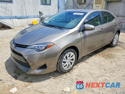 2017 TOYOTA COROLLA LE 5YFBURHE0HP735595 - główne zdjęcie licytacji z USA - miniatura