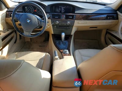 Zdjęcie 8 z 12 samochodu: 2011 BMW 328 I VIN:WBAPH7C57BE850461 - miniatura