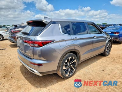 Trzecie zdjęcie samochodu z tyłu: 2023 MITSUBISHI OUTLANDER SE VIN:JA4J3UA85PZ057396 - miniatura