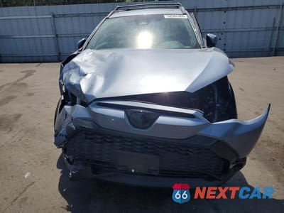 Piąte zdjęcie samochodu w środku: 2024 TOYOTA COROLLA CROSS HYBRID SE VIN:7MUFBABG6RV022508 - miniatura