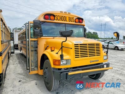 1997 INTERNATIONAL 3000 3800 1HVBBABN7VH449695 - główne zdjęcie licytacji z USA - miniatura