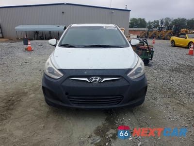 Piąte zdjęcie samochodu w środku: 2014 HYUNDAI ACCENT SE VIN:KMHCU5AE7EU183630 - miniatura