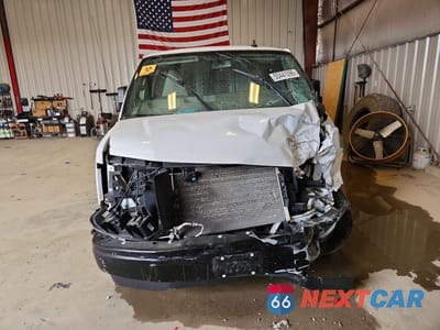 Piąte zdjęcie samochodu w środku: 2022 GMC SAVANA G2500 VIN:1GTW7AF76N1197497 - miniatura