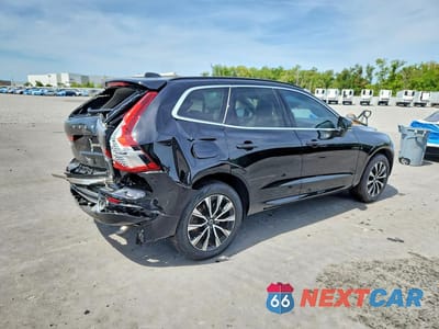 Trzecie zdjęcie samochodu z tyłu: 2023 VOLVO XC60 CORE VIN:YV4L12RV6P1369323 - miniatura