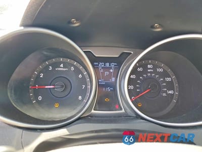 Zdjęcie 9 z 12 samochodu: 2015 HYUNDAI VELOSTER BASE VIN:KMHTC6AD8FU225465 - miniatura