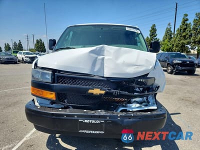 Piąte zdjęcie samochodu w środku: 2026 CHEVROLET EXPRESS G2500 VIN:1GCWGAFP4T1197303 - miniatura