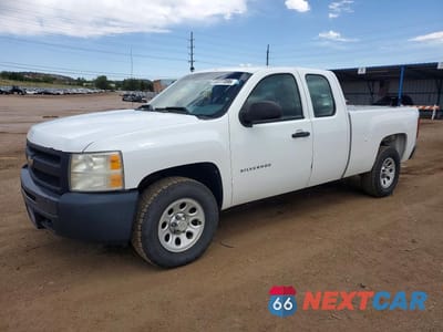 2010 CHEVROLET SILVERADO K1500 1GCSKPE36AZ294905 - główne zdjęcie licytacji z USA - miniatura