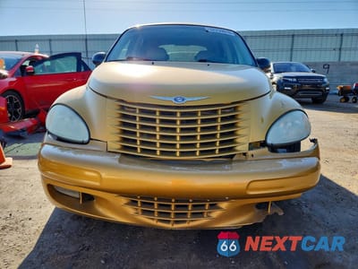 Piąte zdjęcie samochodu w środku: 2002 CHRYSLER PT CRUISER LIMITED VIN:3C8FY68BX2T333225 - miniatura