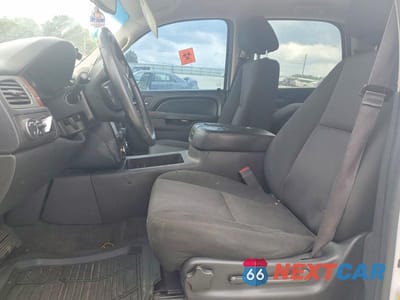 Zdjęcie 7 z 13 samochodu: 2013 CHEVROLET TAHOE C1500 LS VIN:1GNSCAE06DR361403 - miniatura