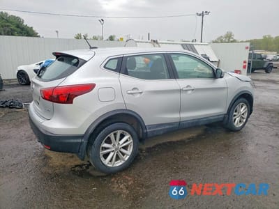 Trzecie zdjęcie samochodu z tyłu: 2018 NISSAN ROGUE SPORT S VIN:JN1BJ1CR8JW208571 - miniatura
