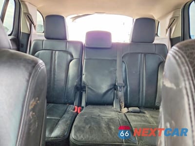 Zdjęcie 10 z 14 samochodu: 2010 LINCOLN MKT VIN:2LMHJ5AR8ABJ30456 - miniatura