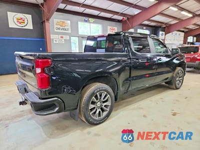 Trzecie zdjęcie samochodu z tyłu: 2019 CHEVROLET SILVERADO K1500 RST VIN:3GCUYEED4KG212353 - miniatura