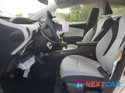 Zdjęcie 7 z 12 samochodu: 2016 TOYOTA PRIUS TWO VIN:JTDKBRFU1G3508486 - miniatura