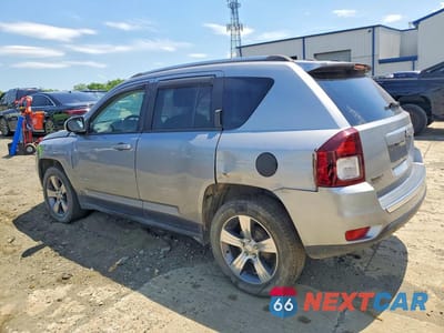 Drugie zdjęcie samochodu z przodu: 2017 JEEP COMPASS LATITUDE VIN:1C4NJCEAXHD125940 - miniatura
