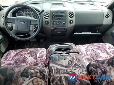 Zdjęcie 8 z 12 samochodu: 2005 FORD F150 VIN:1FTPX14535NB21315 - miniatura