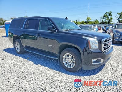Czwarte zdjęcie samochodu z boku: 2020 GMC YUKON XL C1500 SLT VIN:1GKS1GKC4LR235088 - miniatura