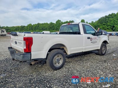 Trzecie zdjęcie samochodu z tyłu: 2019 FORD F250 SUPER DUTY VIN:1FTBF2A64KEC41023 - miniatura