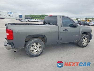 Trzecie zdjęcie samochodu z tyłu: 2011 CHEVROLET SILVERADO C1500 VIN:1GCNCPEX6BZ345124 - miniatura
