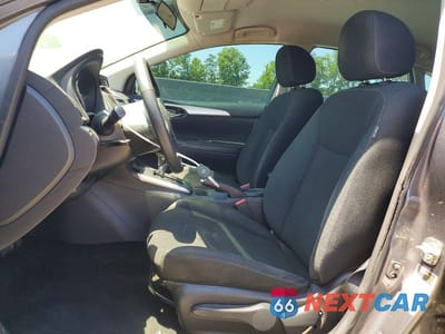 Zdjęcie 7 z 12 samochodu: 2019 NISSAN SENTRA S VIN:3N1AB7APXKY297745 - miniatura