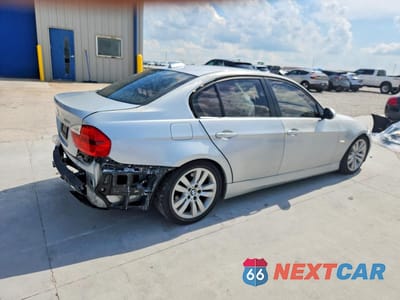 Trzecie zdjęcie samochodu z tyłu: 2008 BMW 328 I VIN:WBAVA335X8P142285 - miniatura