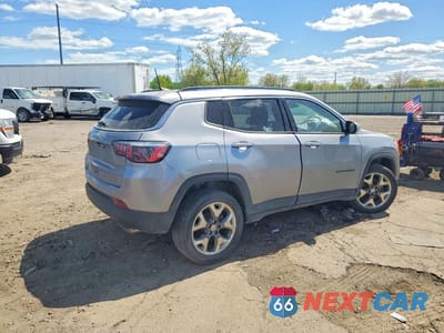 Trzecie zdjęcie samochodu z tyłu: 2020 JEEP COMPASS VIN:3C4NJDCB4LT240294 - miniatura