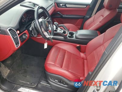 Zdjęcie 7 z 13 samochodu: 2023 PORSCHE CAYENNE BASE VIN:WP1AA2AYXPDA04737 - miniatura