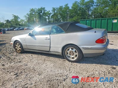 Drugie zdjęcie samochodu z przodu: 1999 MERCEDES-BENZ CLK 320 VIN:WDBLK65G3XT004843 - miniatura